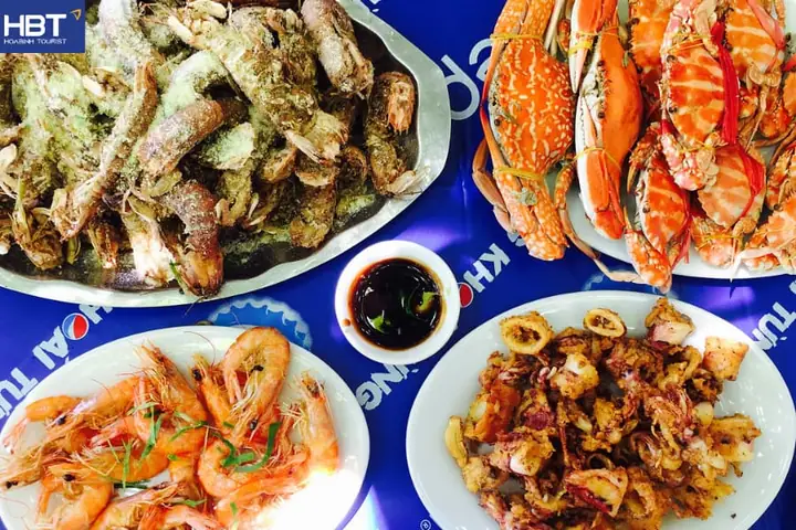 Khám Phá Các Hòn Đảo Gần Kề Và Khu Sinh Thái Độc Đáo