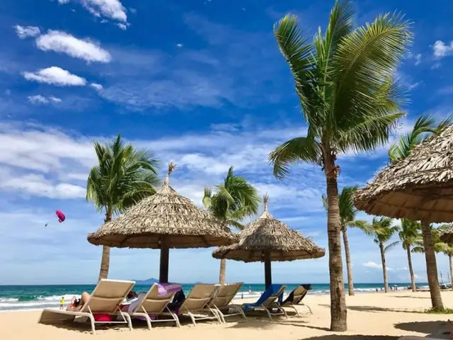 Tắm Biển