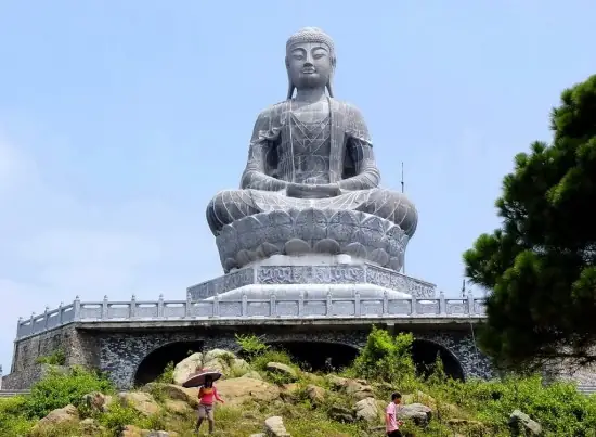 Giá Trị Văn Hoá Và Nghệ Thuật Của Tuyệt Tác Điêu Khắc Tượng Phật A Di Đà Giá Trị Văn Hoá Và Nghệ Thuật Của Tuyệt Tác Điêu Khắc Tượng Phật A Di Đà