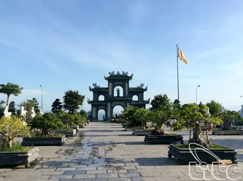 Đến Thăm Nơi Có Tượng Phật Quan Thế Âm Bồ Tát Cao Nhất Việt Nam