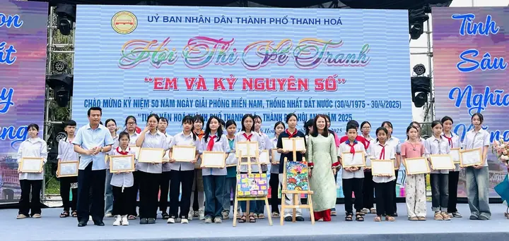 Trao Giải Hội Thi Vẽ Tranh Với Chủ Đề “em Và Kỷ Nguyên Số” Năm 2025