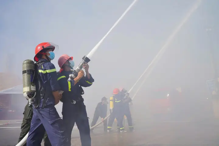 Diễn Tập Phương Án Chữa Cháy Và Cứu Nạn, Cứu Hộ Có Sự Phối Hợp ...