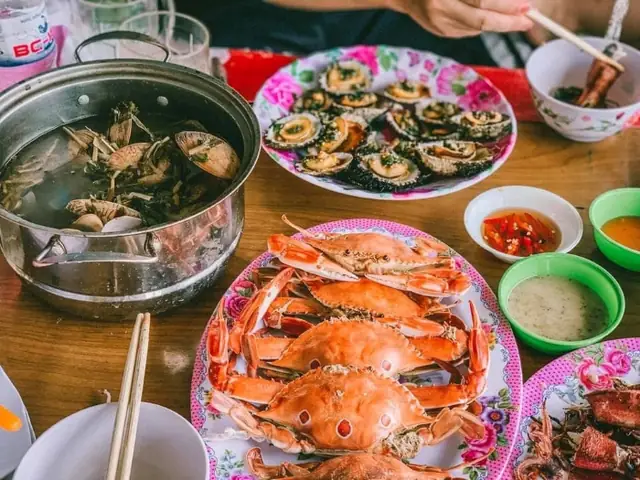 Đến Vịnh Vũng Rô Ăn Gì?