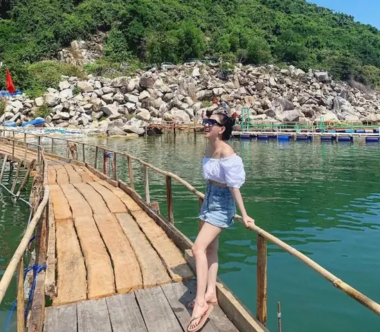 Chiêm Ngưỡng Cảnh Vịnh Đẹp Quyến Rũ