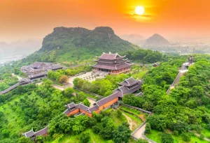 Explore Bai Dinh Pagoda