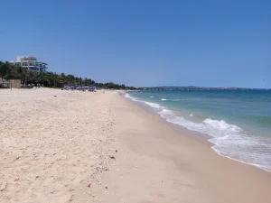 Ham Tien Beach