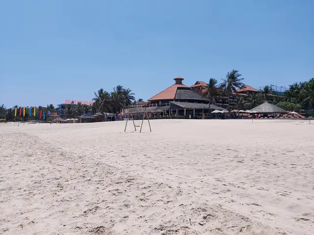 Ham Tien Beach