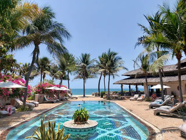 Ham Tien Beach