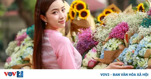Thu Hà Nội Đẹp Nao Lòng Trên Những Chiếc Xe Hoa Chở Mùa Qua Phố Thu Hà Nội Đẹp Nao Lòng Trên Những Chiếc Xe Hoa Chở Mùa Qua Phố