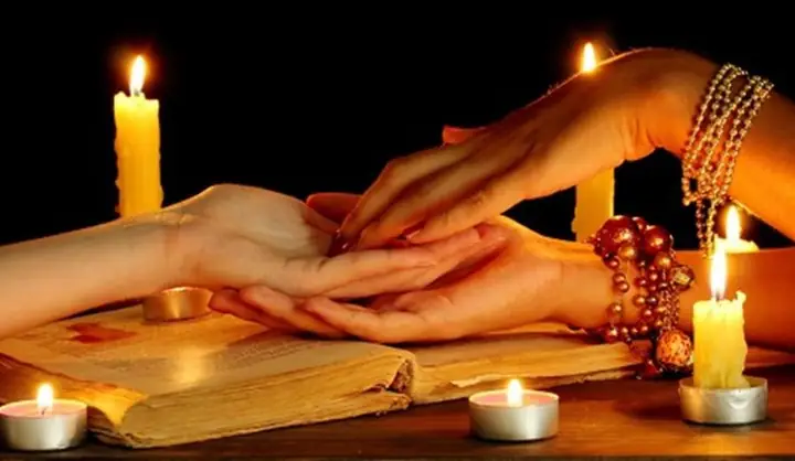 10 Điểm Coi Bói Tại Hà Nội Uy Tín Được Nhiều Người Tìm Đến