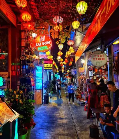 Lịch Trình 1 Ngày Tại Tp.hcm: Khám Phá Trọn Vẹn Nhịp Đập Thành Phố Sôi Động