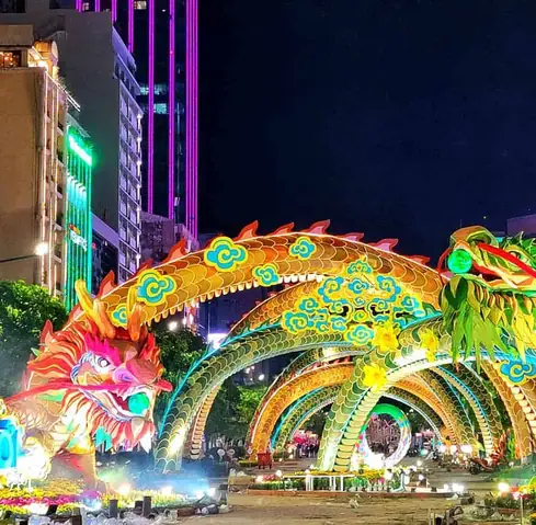 Lịch Trình 1 Ngày Tại Tp.hcm: Khám Phá Trọn Vẹn Nhịp Đập Thành Phố Sôi Động