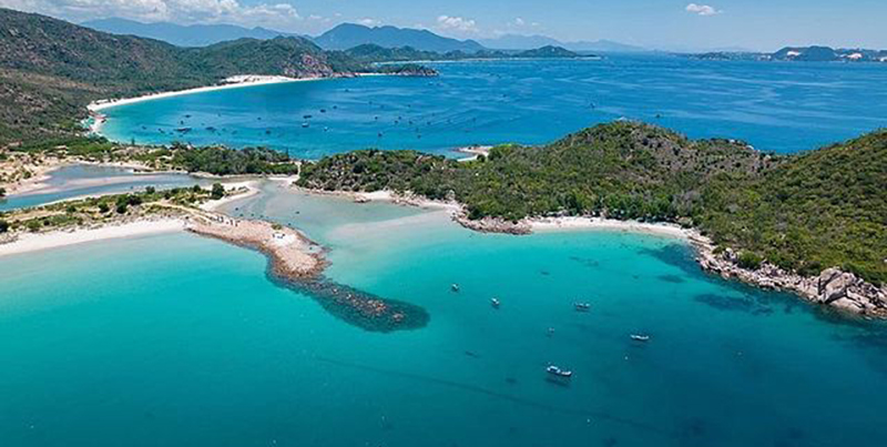 bãi biển bình tiên công hải ninh thuận