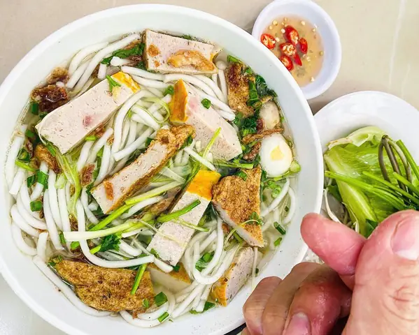 Bánh Canh Chả Cá Nha Trang: Top 10 Quán Ngon Nhất Được Đánh Giá Cao