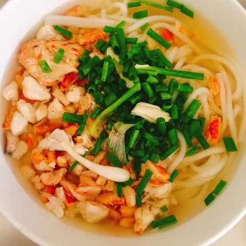 Bánh Canh Chả Cá Nha Trang: Top 10 Quán Ngon Nhất Được Đánh Giá Cao
