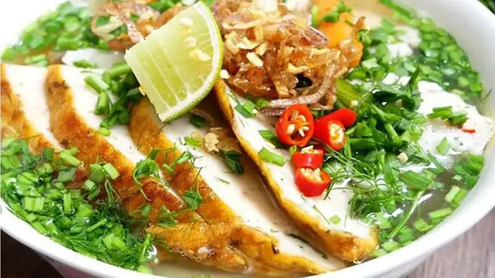 Bánh Canh Chả Cá Nha Trang: Top 10 Quán Ngon Nhất Được Đánh Giá Cao