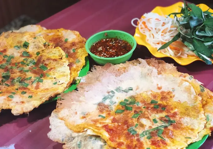 Bánh Ép Huế Ở Sài Gòn: Top 9 Quán Ngon Chuẩn Vị & Đánh Giá Chi Tiết