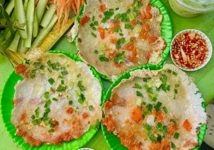Bánh Ép Huế Ở Sài Gòn: Top 9 Quán Ngon Chuẩn Vị & Đánh Giá Chi Tiết
