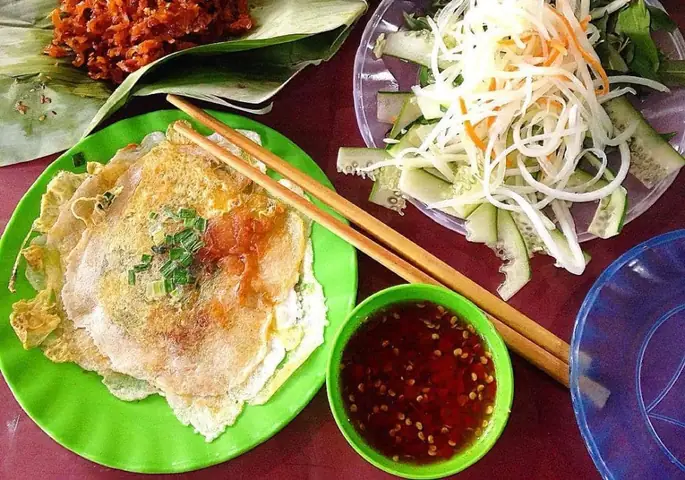 Bánh Ép Huế Ở Sài Gòn: Top 9 Quán Ngon Chuẩn Vị & Đánh Giá Chi Tiết