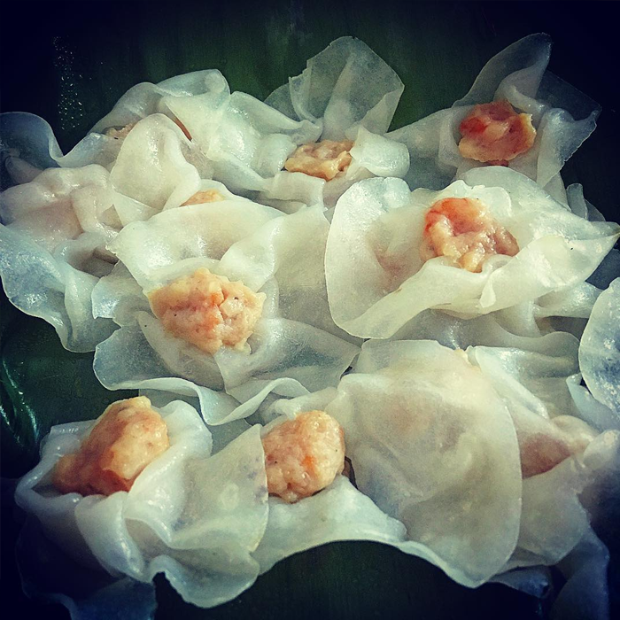 bánh hoa hồng trắng hội an - Hình 3