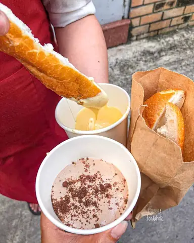 Bánh Mì Kem Trứng Hà Nội: Đánh Giá Toàn Diện Về Món Ăn Vặt Đặc Trưng