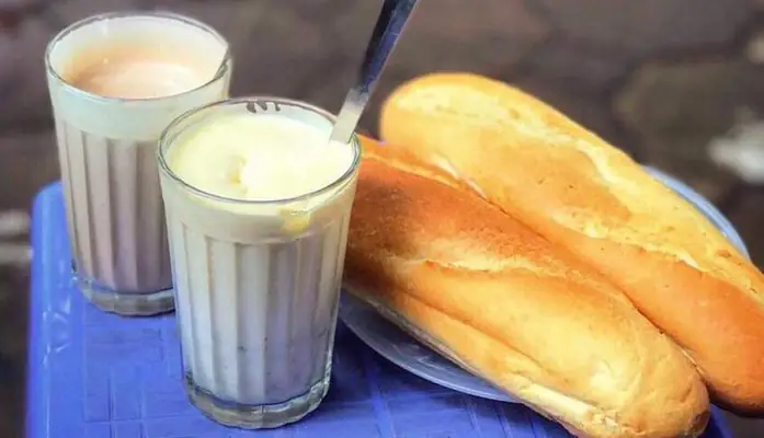 Bánh Mì Kem Trứng Hà Nội: Đánh Giá Toàn Diện Về Món Ăn Vặt Đặc Trưng