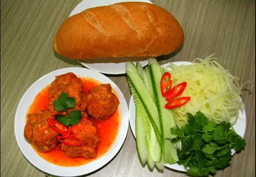 Bánh Mì Xíu Mại Nguyễn Kiệm: Đánh Giá Chi Tiết Và Trải Nghiệm Thực Tế Từ Một Tín Đồ Ăn Vặt Bánh Mì Xíu Mại Nguyễn Kiệm: Đánh Giá Chi Tiết Và Trải Nghiệm Thực Tế Từ Một Tín Đồ Ăn Vặt