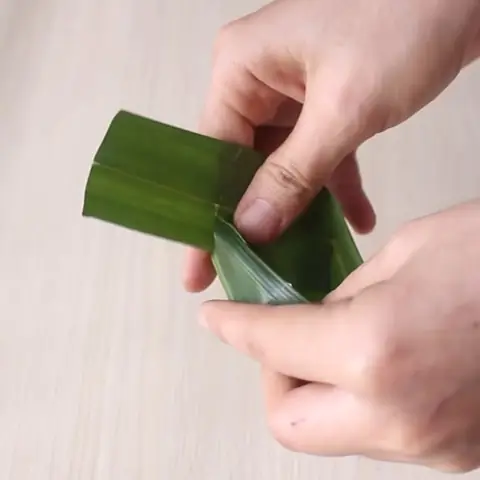 Bánh Xu Xê Làm Từ Bột Gì? Bí Quyết Từ Vỏ Dẻo Dai Đến Hương Vị Truyền Thống