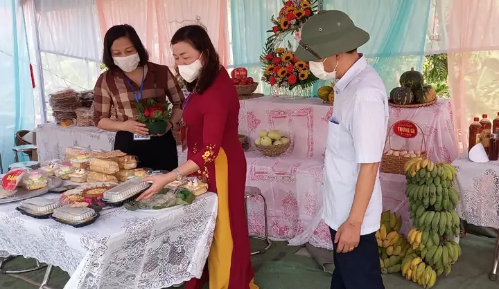 Lễ Hội Đền Thánh Nguyễn: Khám Phá Các Hoạt Động Truyền Thống Đặc Sắc