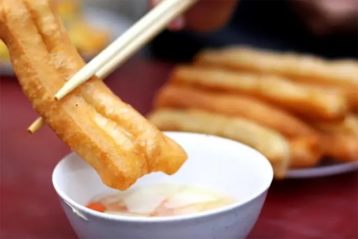 Món Ăn Vặt Mùa Đông Việt Nam: Tổng Hợp Những Đặc Sản Ấm Lòng