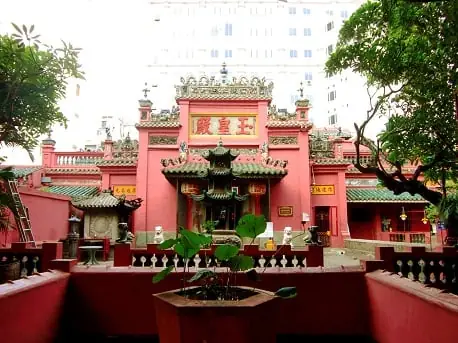 Cách Cầu Con Ở Chùa Ngọc Hoàng: Hướng Dẫn Đúng Nghi Thức Từ A Đến Z