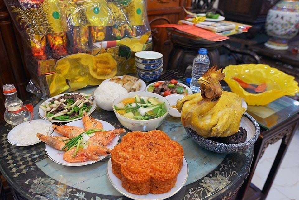 cách đặt gà cúng ngoài sân - Hình 4
