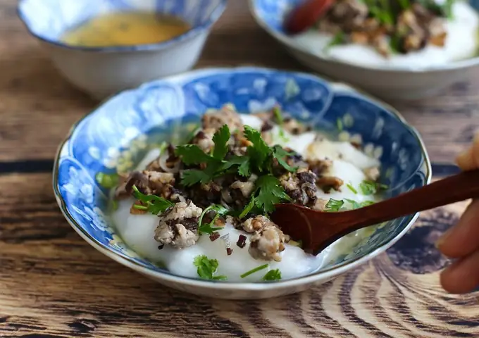 Cách Làm Bánh Đúc Nóng Hà Nội Tại Nhà: Công Thức Chuẩn Vị