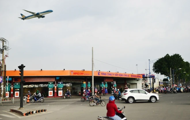 cây xăng sân bay tân sơn nhất - Hình 3