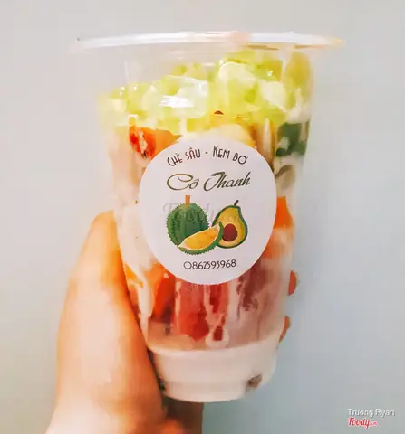Review Chè Sầu Kem Bơ Cô Thanh: Thử Thách Vị Giác Tại Quận Bình Thạnh