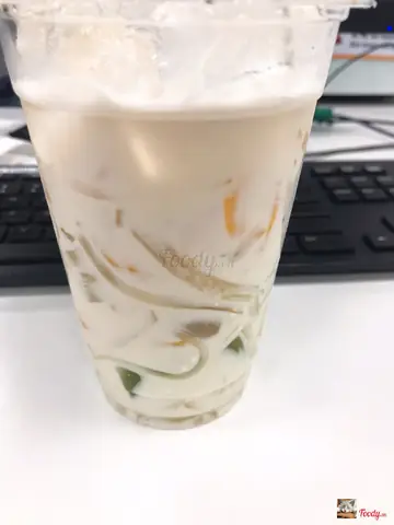 Review Chè Sầu Kem Bơ Cô Thanh: Thử Thách Vị Giác Tại Quận Bình Thạnh