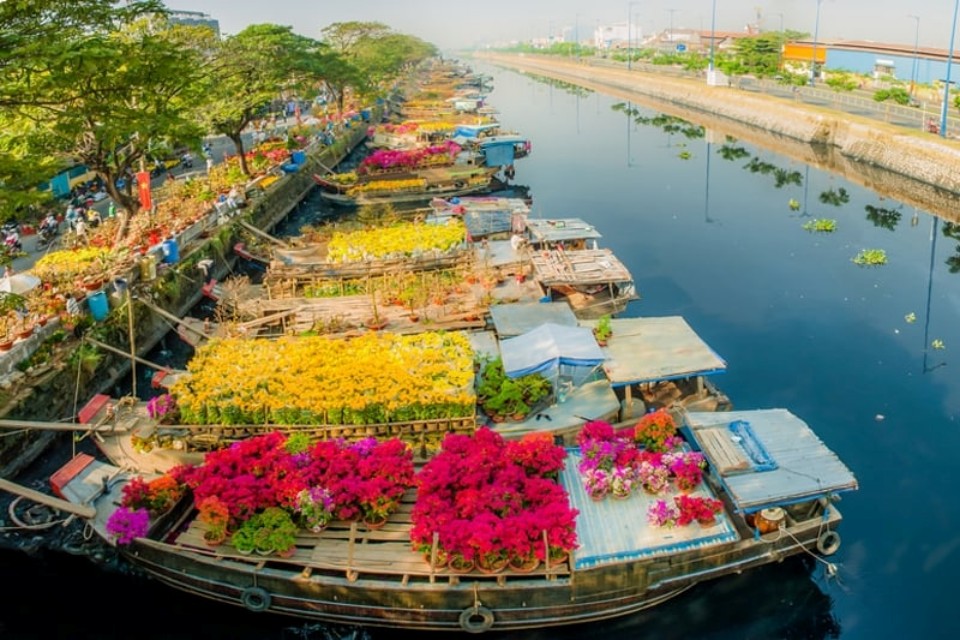 chợ hoa tết bến bình đông