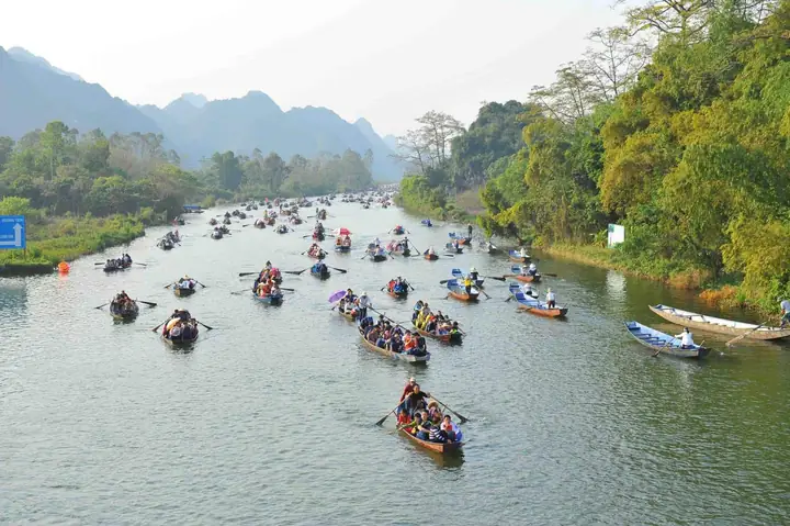 Chùa Hương Ở Đâu? Vị Trí, Khoảng Cách & Hướng Dẫn Đi Từ Hà Nội Chùa Hương Ở Đâu? Vị Trí, Khoảng Cách & Hướng Dẫn Đi Từ Hà Nội