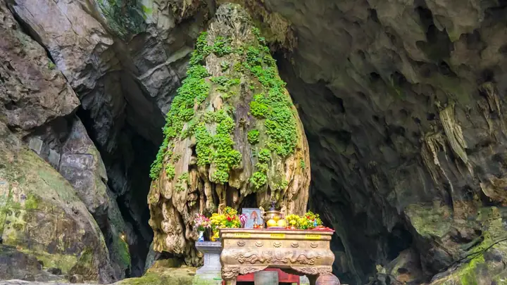 Chùa Hương Ở Đâu? Vị Trí, Khoảng Cách & Hướng Dẫn Đi Từ Hà Nội