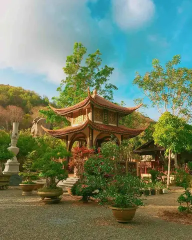 12 Ngôi Chùa Nổi Tiếng Ở Vũng Tàu - Điểm Đến Tâm Linh Không Thể Bỏ Lỡ 12 Ngôi Chùa Nổi Tiếng Ở Vũng Tàu - Điểm Đến Tâm Linh Không Thể Bỏ Lỡ