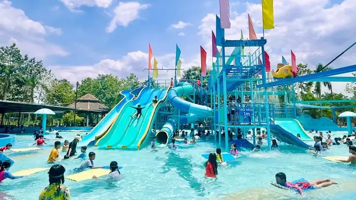 Công Viên Nước Ở Sài Gòn: Top 8 Địa Điểm Vui Chơi Tuyệt Vời Nhất