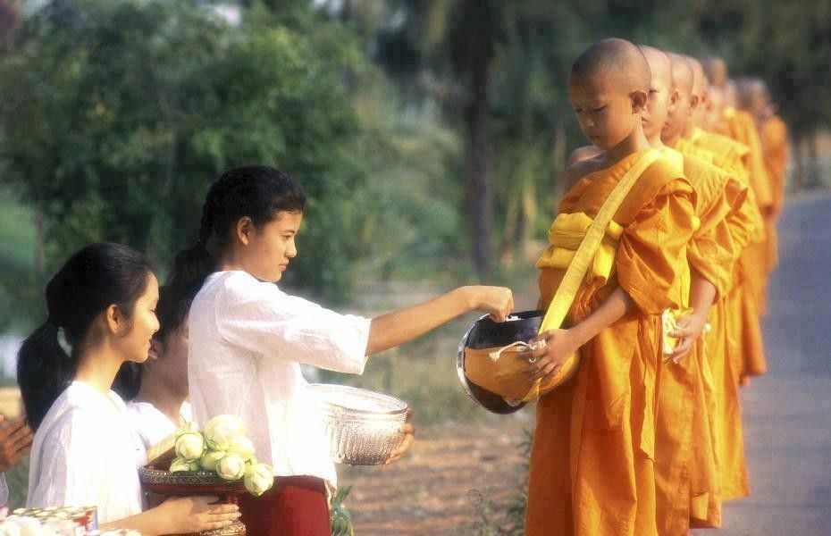 cúng dường - Hình 5