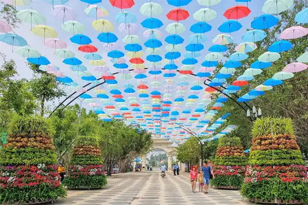 Khu Du Lịch Sinh Thái Ngọc Hoa Trang: Biển Nhân Tạo Giữa Lòng Thành Phố