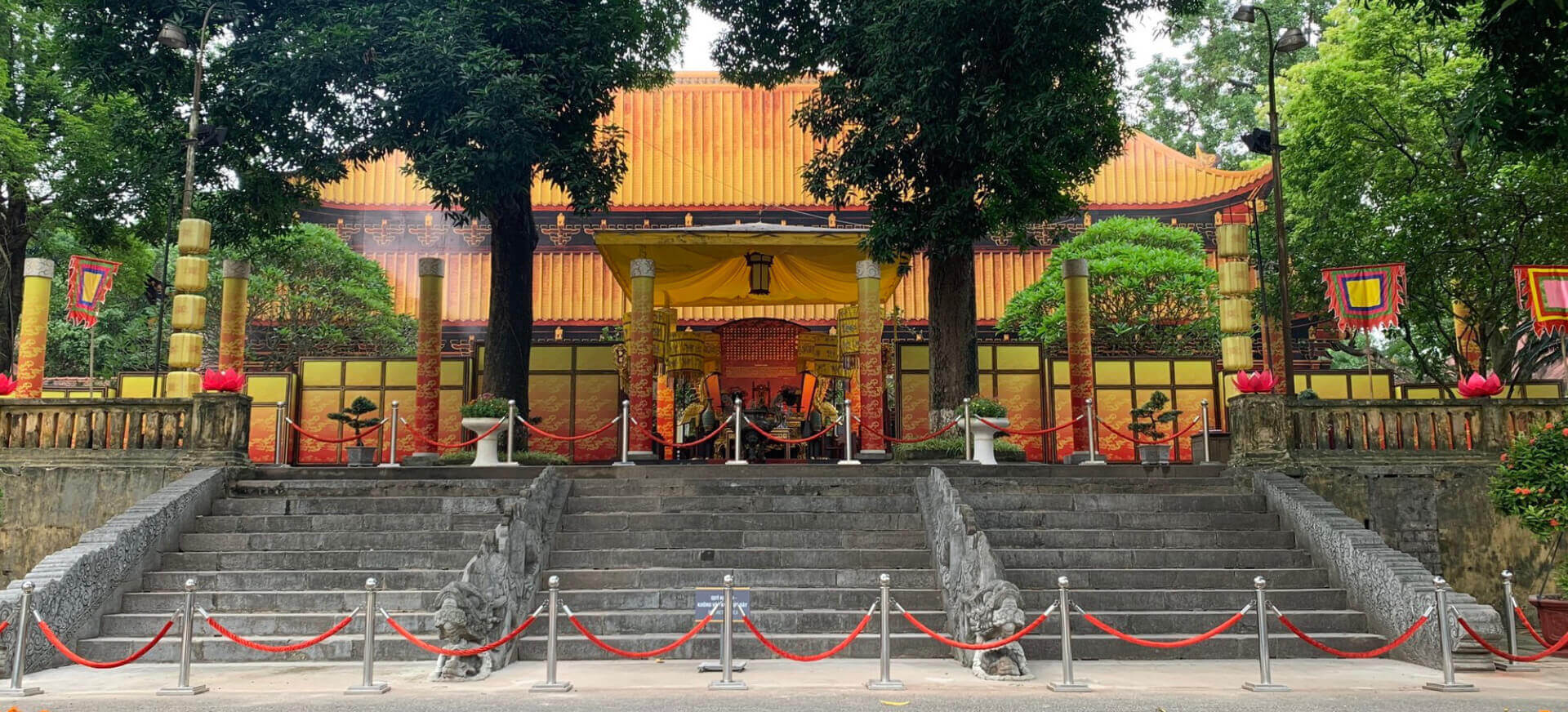 điện kính thiên hoàng thành thăng long - Hình 5