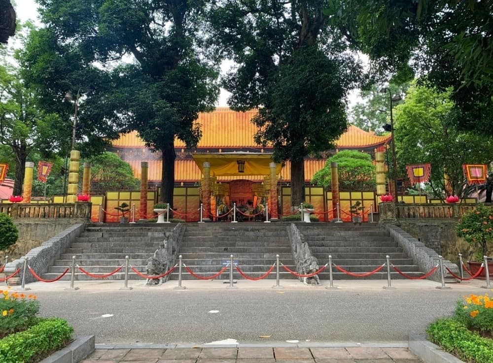 điện kính thiên hoàng thành thăng long