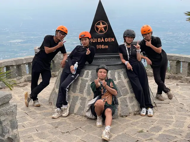 Dự Báo Thời Tiết Núi Bà Đen 15 Ngày Tới: Cập Nhật Chi Tiết Và Mẹo Du Lịch