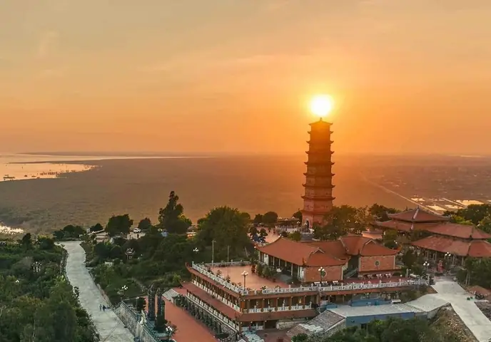 Hướng Dẫn Du Lịch Đồ Sơn Hải Phòng Chi Tiết Từ A Đến Z