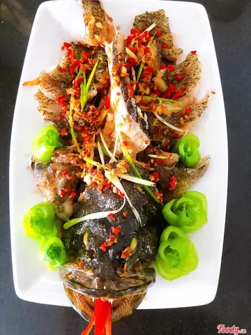 Review Quán Gia Đình Hải Sản Bình Dân: Hải Sản Tươi Ngon, Giá Cả Bình Dân Tại Phan Thiết