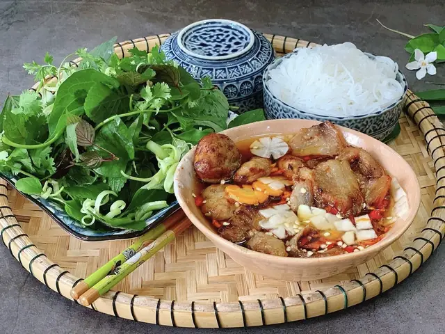 Bún Chả Hà Nội: Hương Vị Đậm Đà Từ Truyền Thống Đến Hiện Đại