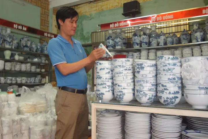 Nghề Gốm Sứ Bát Tràng Gia Lâm: Di Sản Vàng Của Văn Hóa Việt
